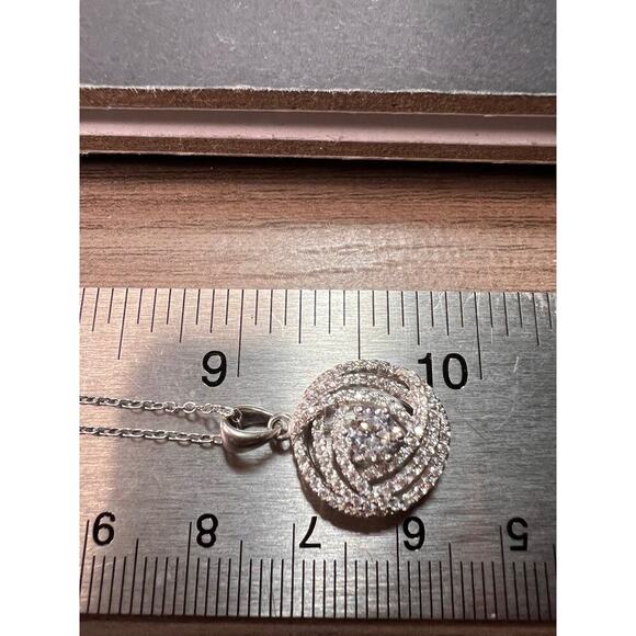 Cz swirl circle sterling silver pendant and chain - Picture 6 of 11
